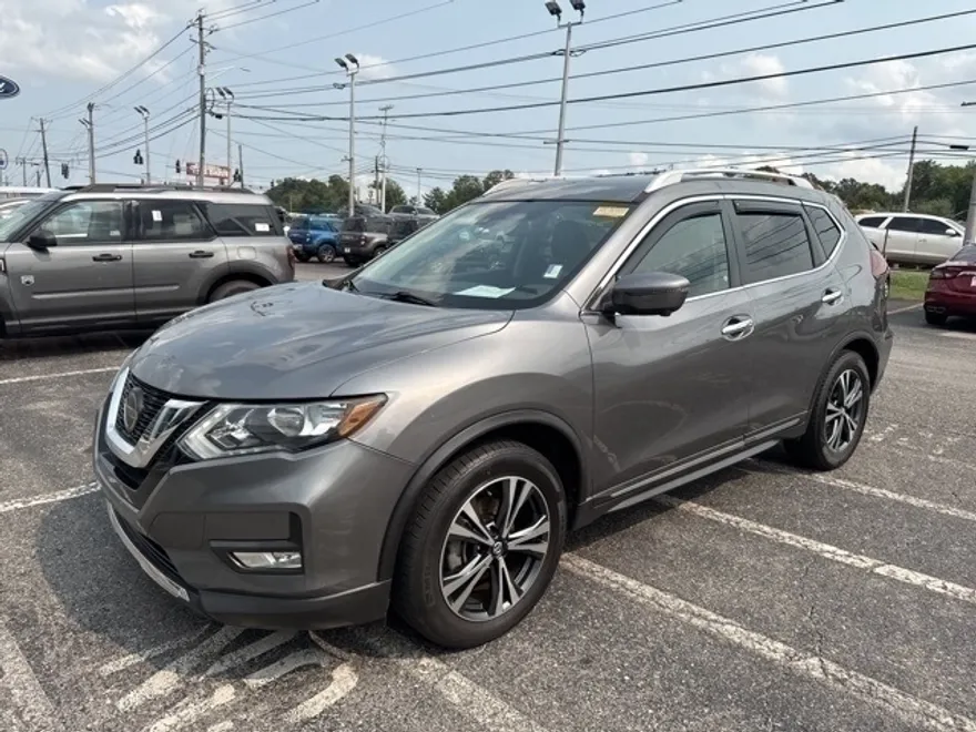 2018 Nissan Rogue SL photo 1
