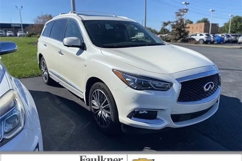 2019 Infiniti QX60 Luxe AWD photo 1