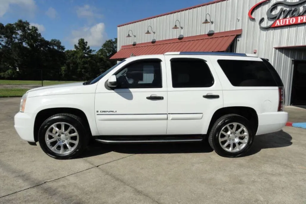 2007 Gmc Yukon Denali 1500 photo 1