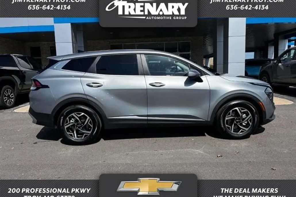 2024 Kia Sportage LX photo 1