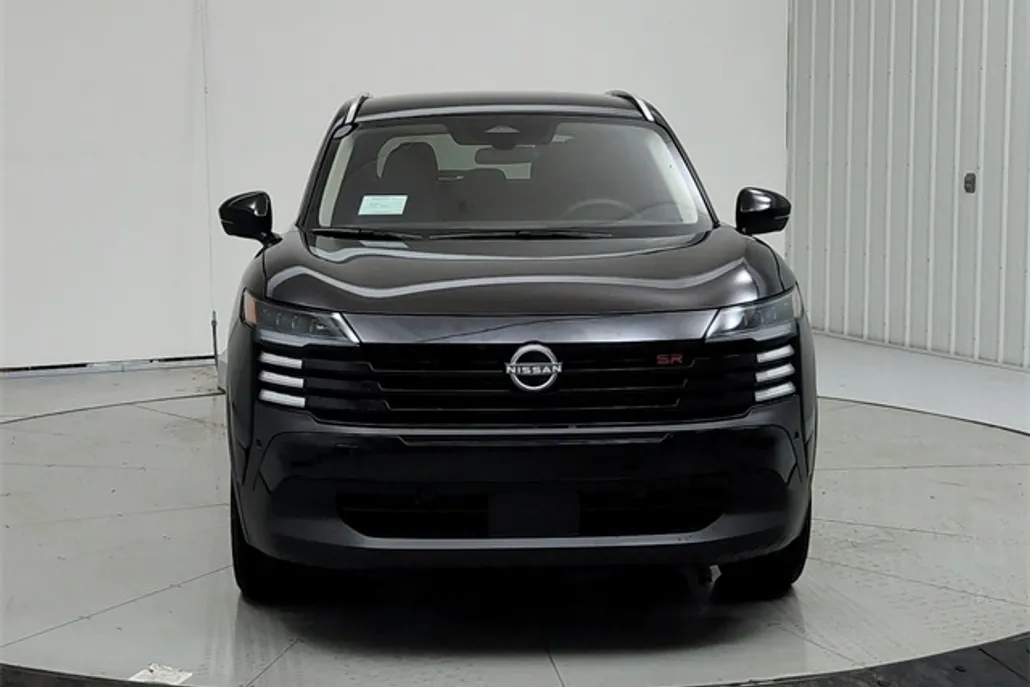 2025 Nissan Kicks SR photo 1