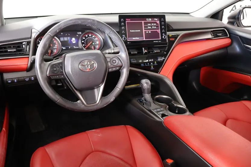 2021 Toyota Camry XSE photo 1