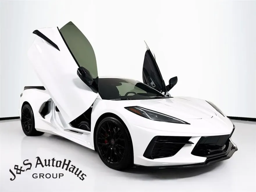 2020 Chevrolet Corvette Stingray 1LT photo 1