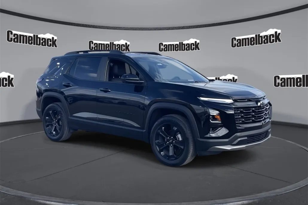 2025 Chevrolet Equinox LS photo 1