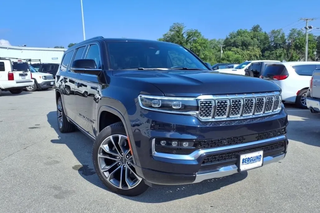 2024 Jeep Grand Wagoneer L III photo 1
