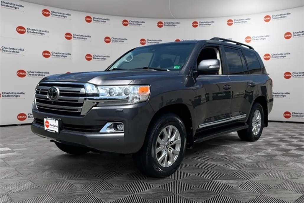 2020 Toyota Land Cruiser Base photo 1