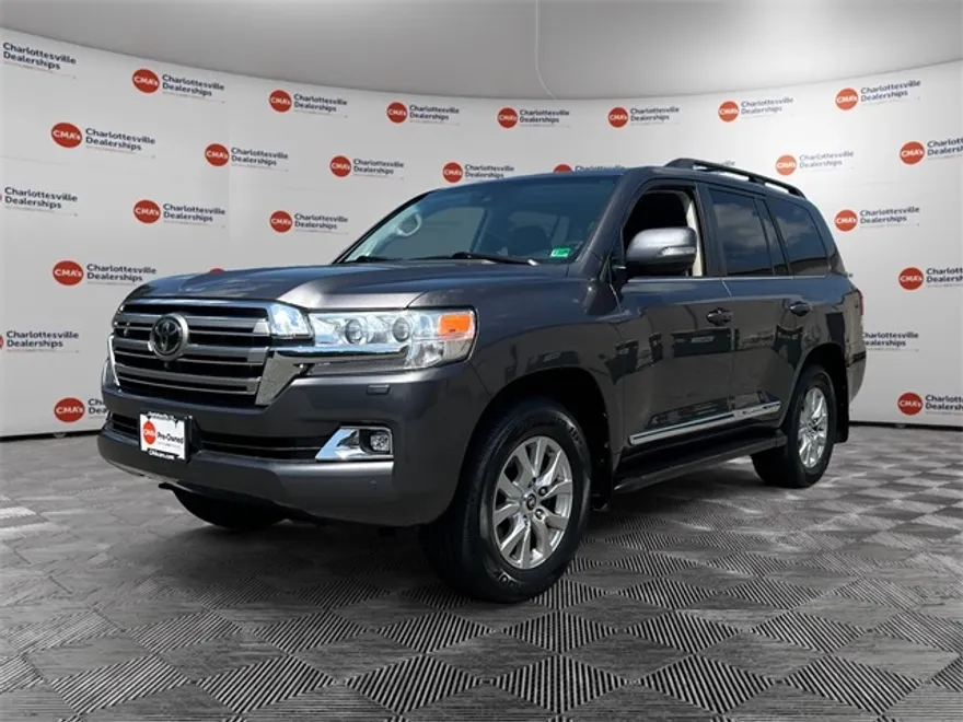2020 Toyota Land Cruiser Base photo 1