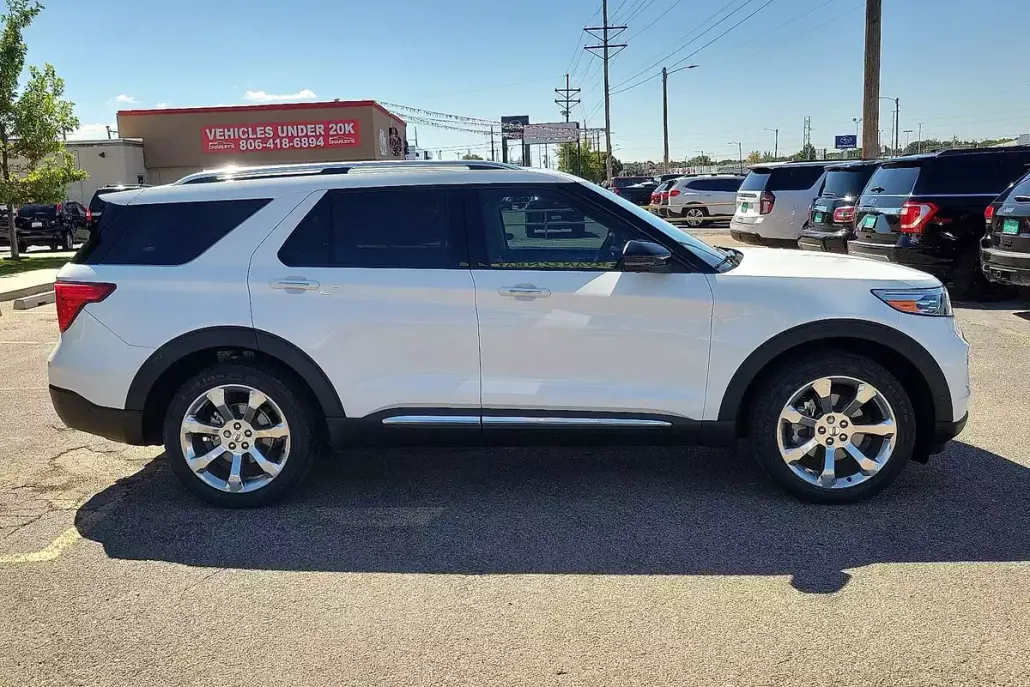 2020 Ford Explorer Platinum photo 1