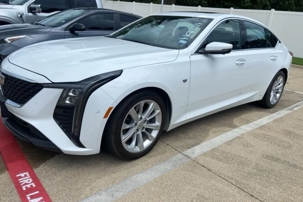 2025 Cadillac CT5 Premium Luxury photo 1