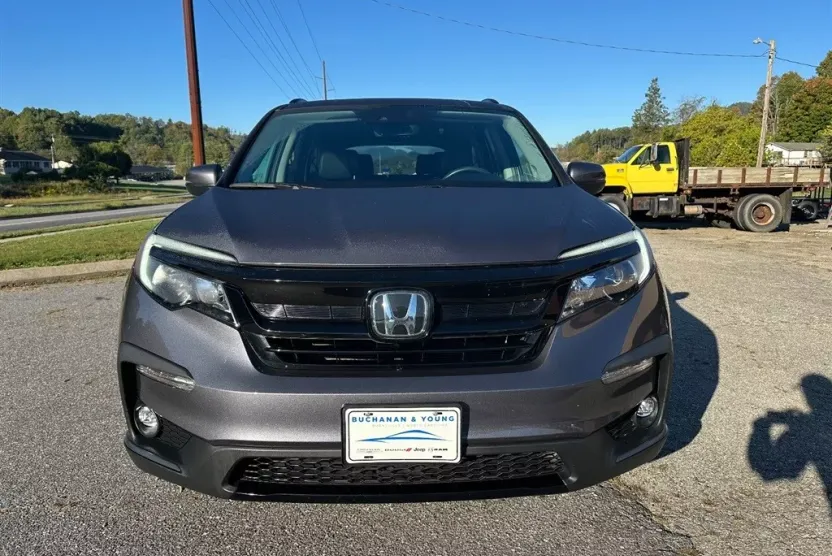 2022 Honda Pilot SE photo 1