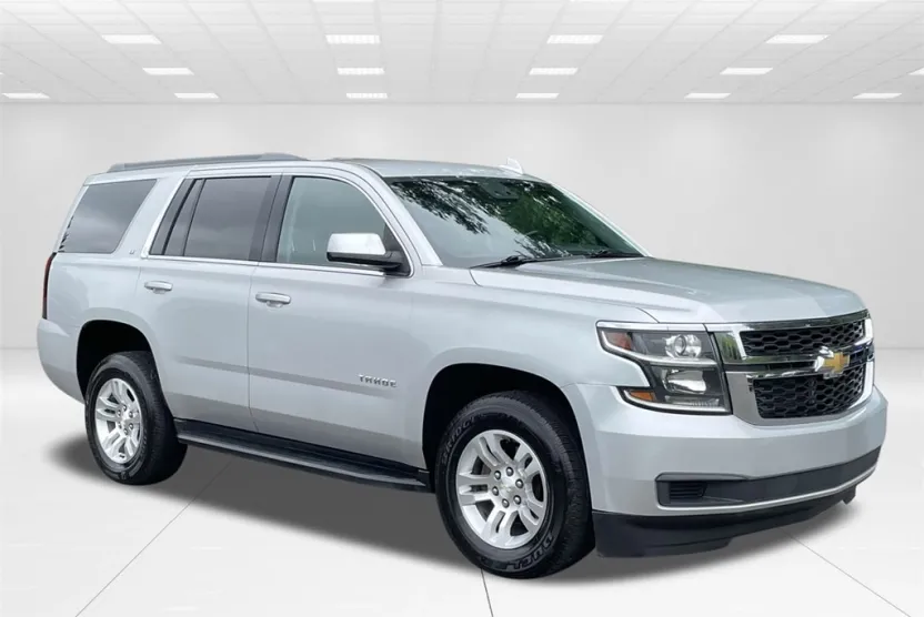 2016 Chevrolet Tahoe LT photo 1
