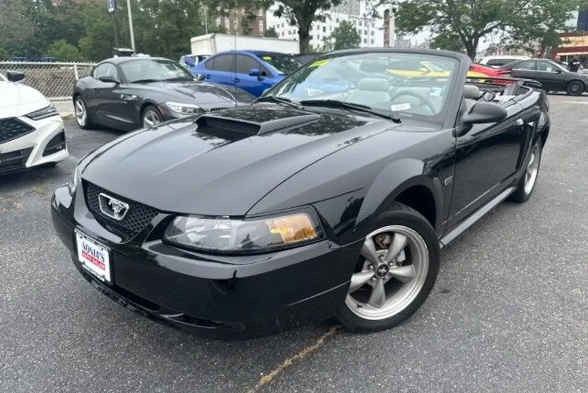 2002 Ford Mustang GT Premium photo 1