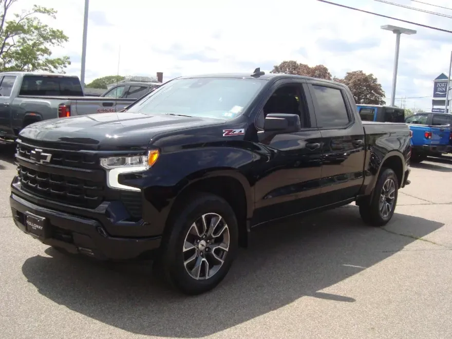 2023 Chevrolet Silverado 1500 RST photo 1