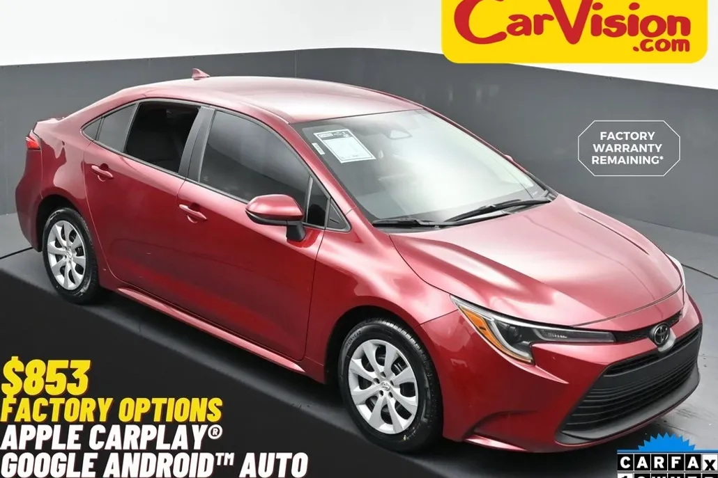 2023 Toyota Corolla LE photo 1