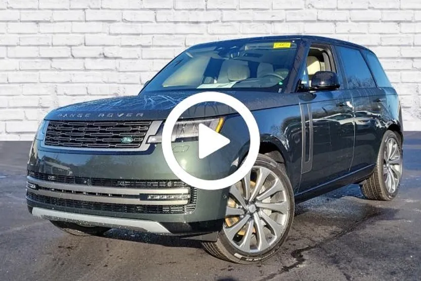 2025 Land Rover Range Rover SE photo 1