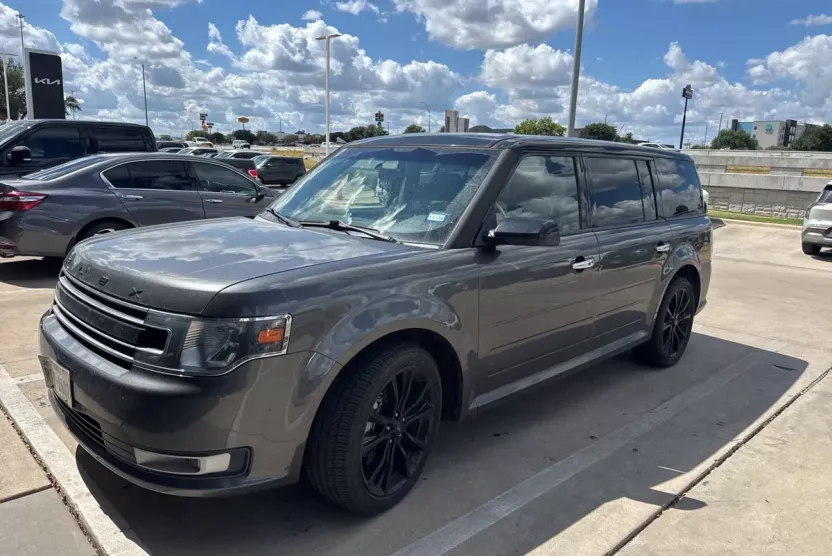 2019 Ford Flex SEL photo 1