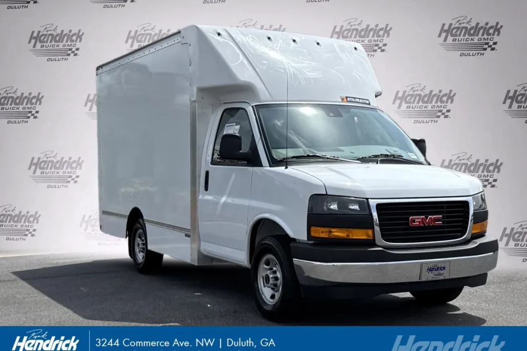 2025 Gmc Savana Cutaway 3500 photo 1