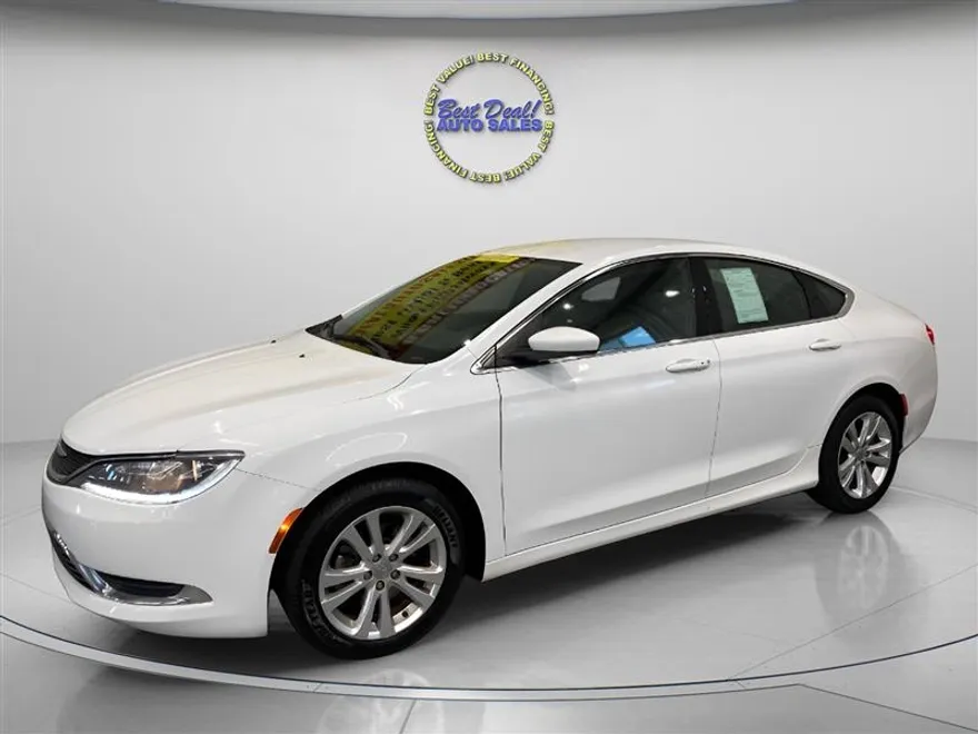 2015 Chrysler 200 Limited photo 1