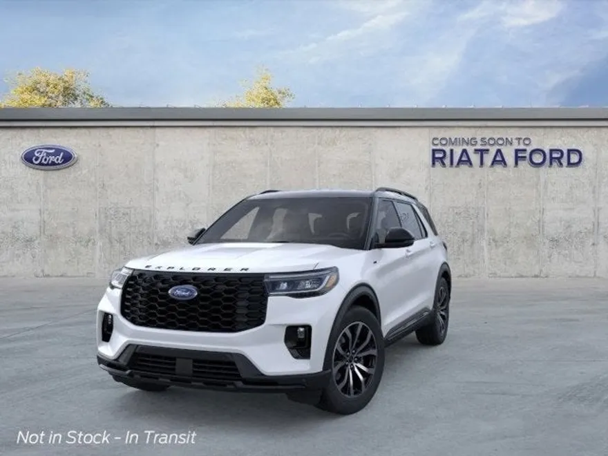 2025 Ford Explorer ST-Line photo 1