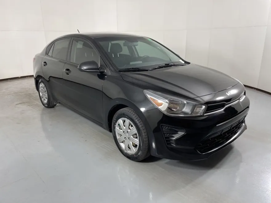 2022 Kia Rio LX photo 1