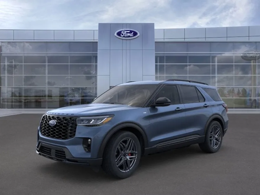 2025 Ford Explorer ST-Line photo 1