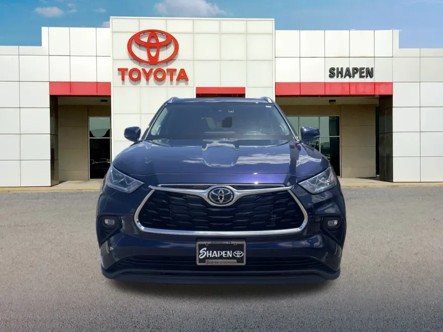 2025 Toyota Highlander Limited photo 1