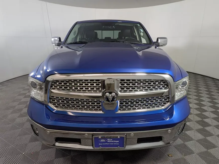 2017 Ram 1500 Laramie photo 1
