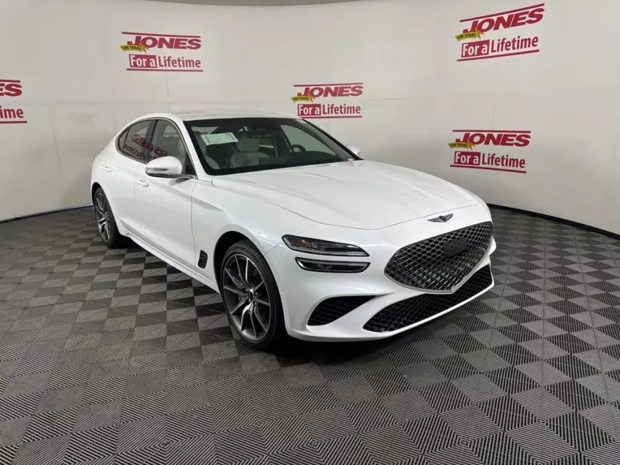2024 Genesis G70 2.5T photo 1