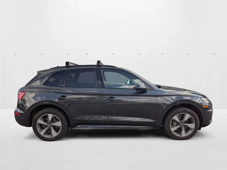 2020 Audi Q5 Premium 45 TFSI photo 1