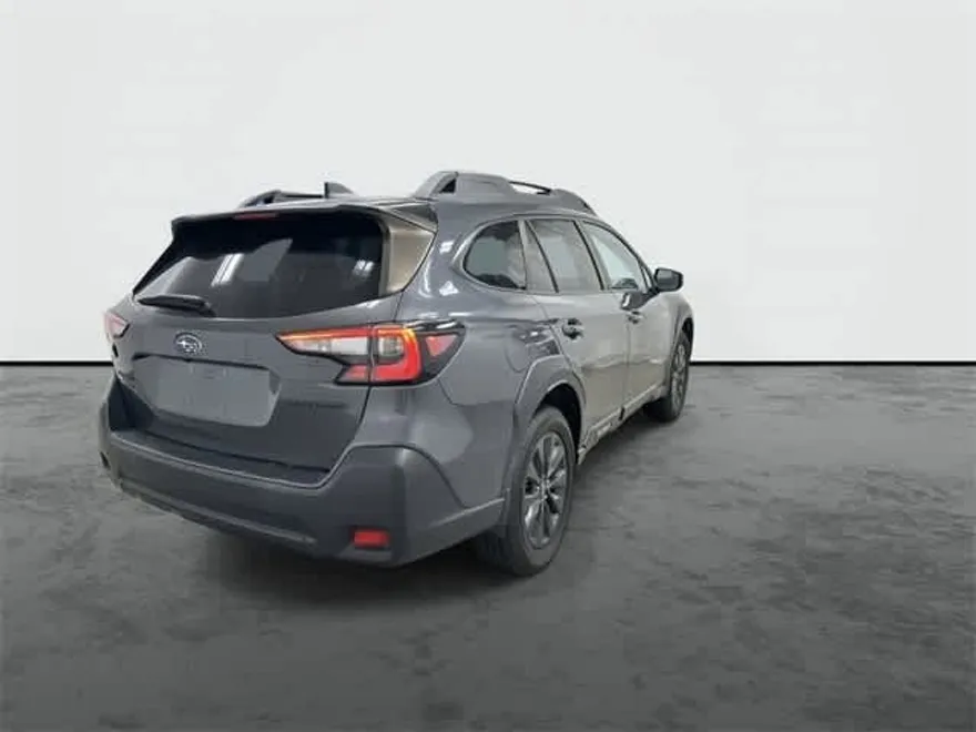 2023 Subaru Outback Onyx Edition photo 1