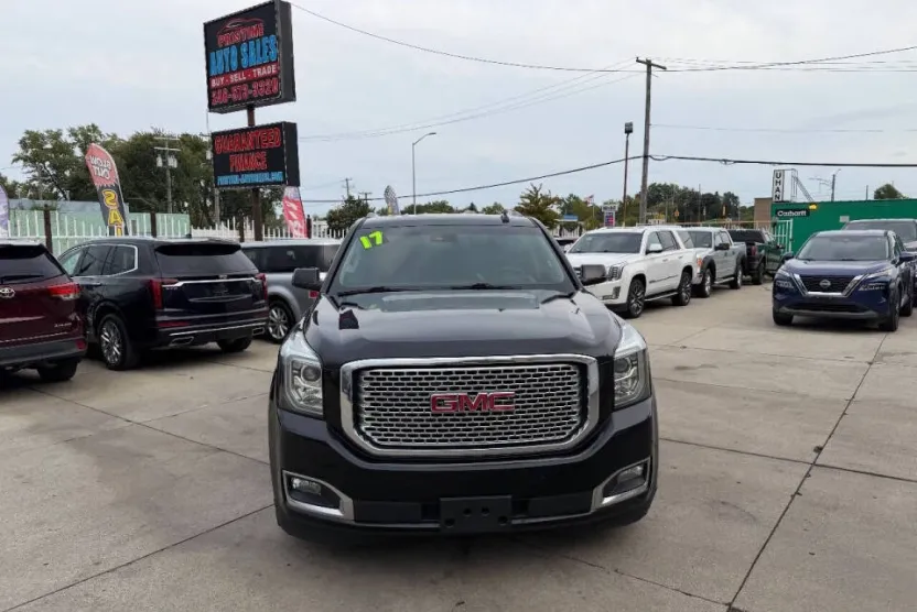 2017 Gmc Yukon XL Denali photo 1