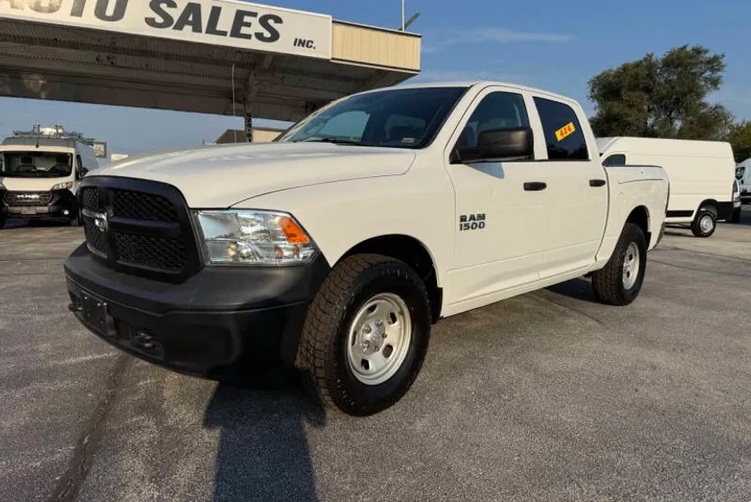 2017 Ram 1500 Tradesman photo 1