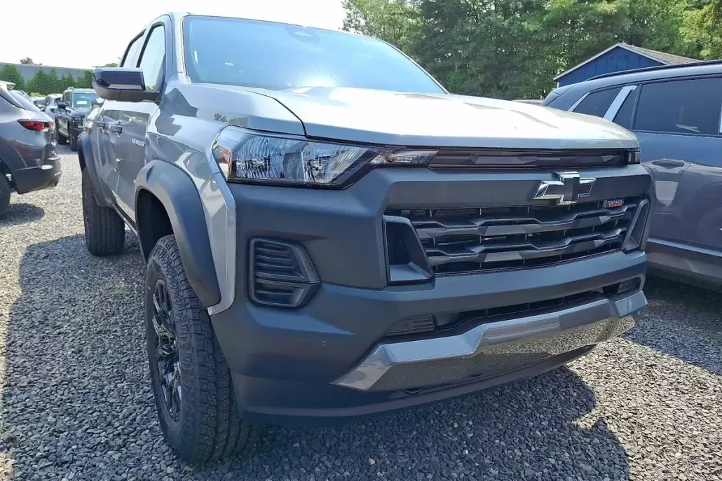 2026 Chevrolet Colorado Trail Boss photo 1
