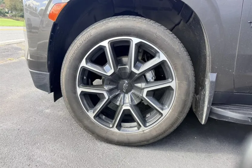 2021 Chevrolet Tahoe RST photo 1