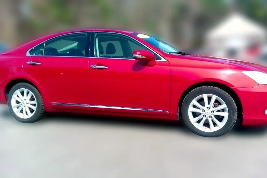 2010 Lexus ES 350 Base photo 1