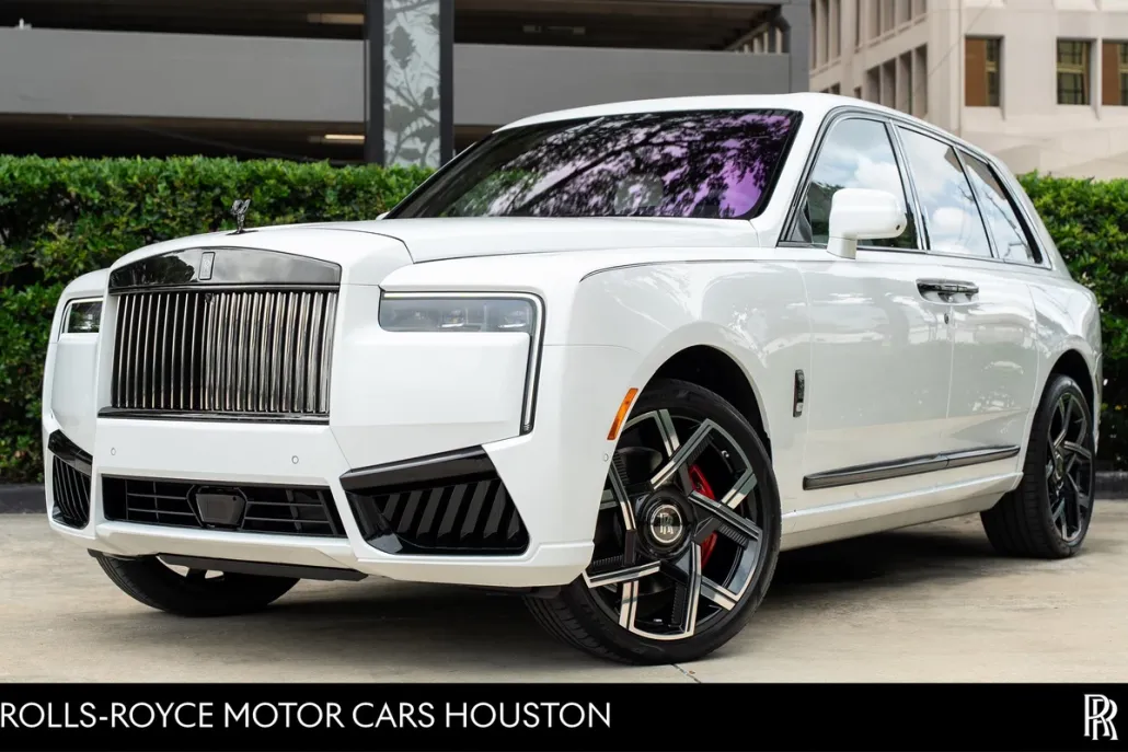 2025 Rolls Royce Cullinan Black Badge photo 1