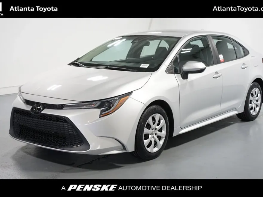 2022 Toyota Corolla LE photo 1