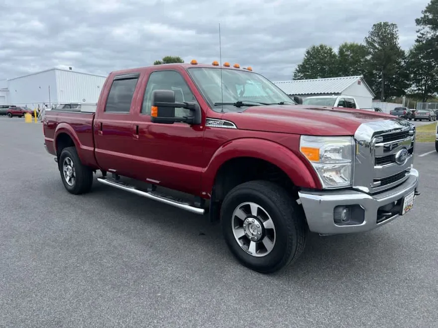 2016 Ford F-250 Lariat photo 1