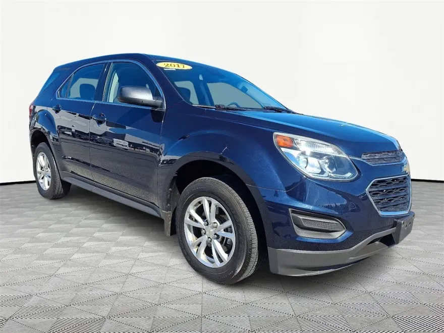 2017 Chevrolet Equinox LS photo 1