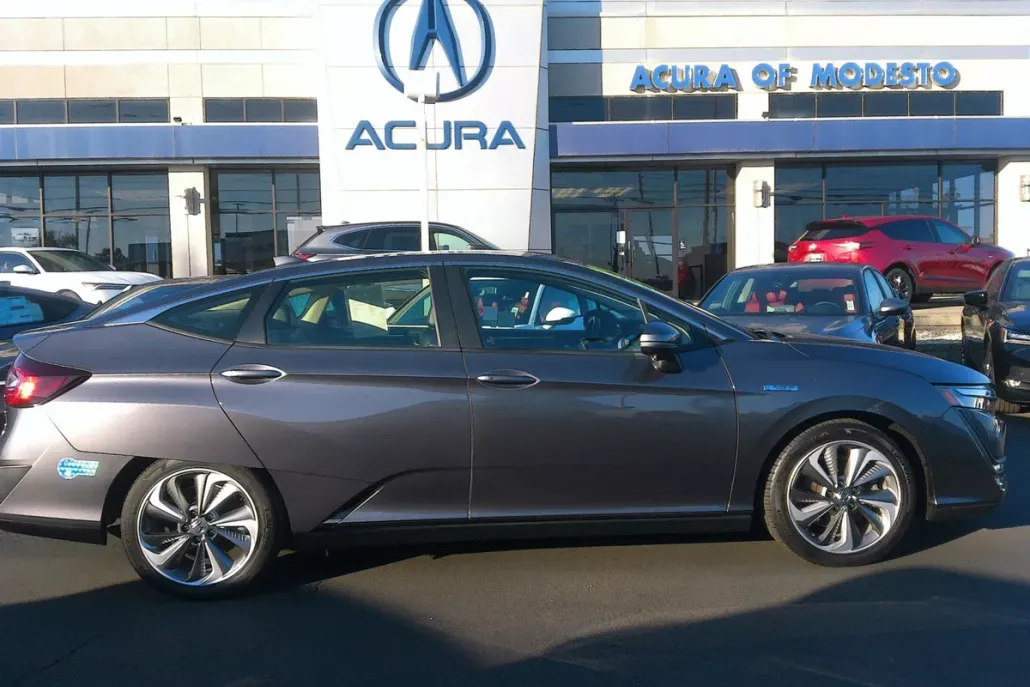 2019 Honda Clarity Plug-In Hybrid Touring photo 1