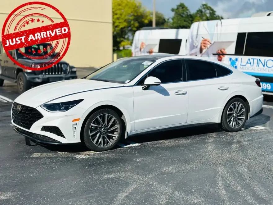 2022 Hyundai Sonata Limited photo 1