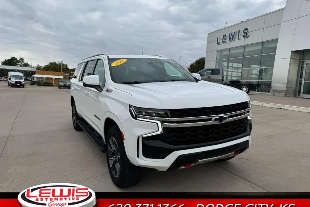 2021 Chevrolet Suburban Z71 photo 1