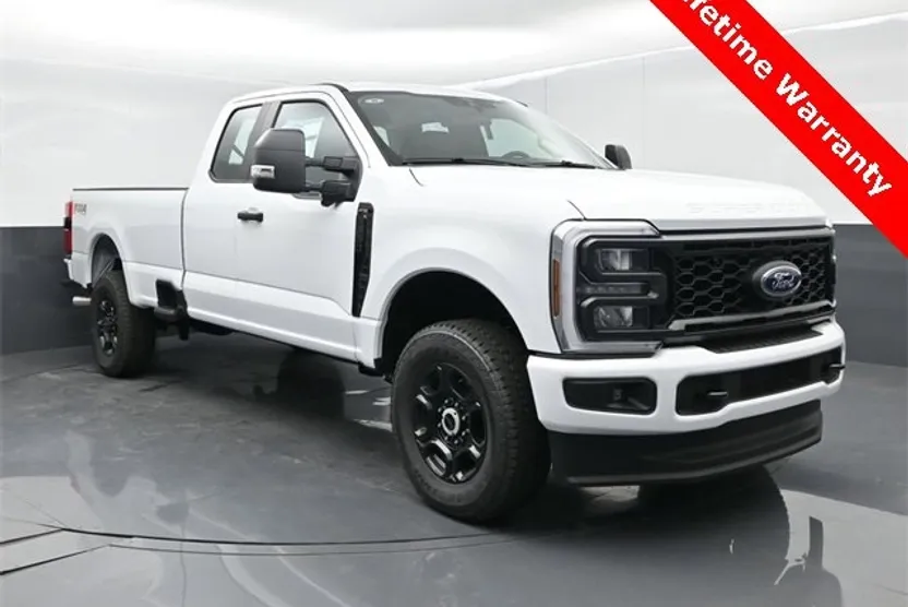 2025 Ford F-350 XL photo 1