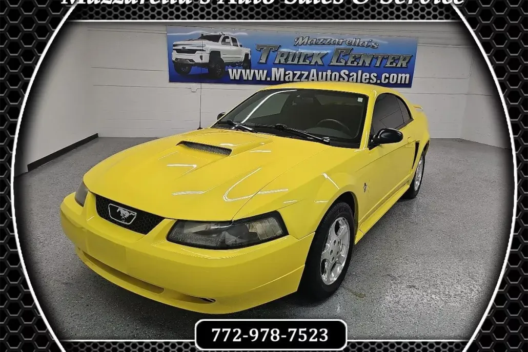 2002 Ford Mustang Base photo 1