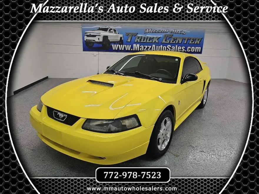 2002 Ford Mustang Base photo 1