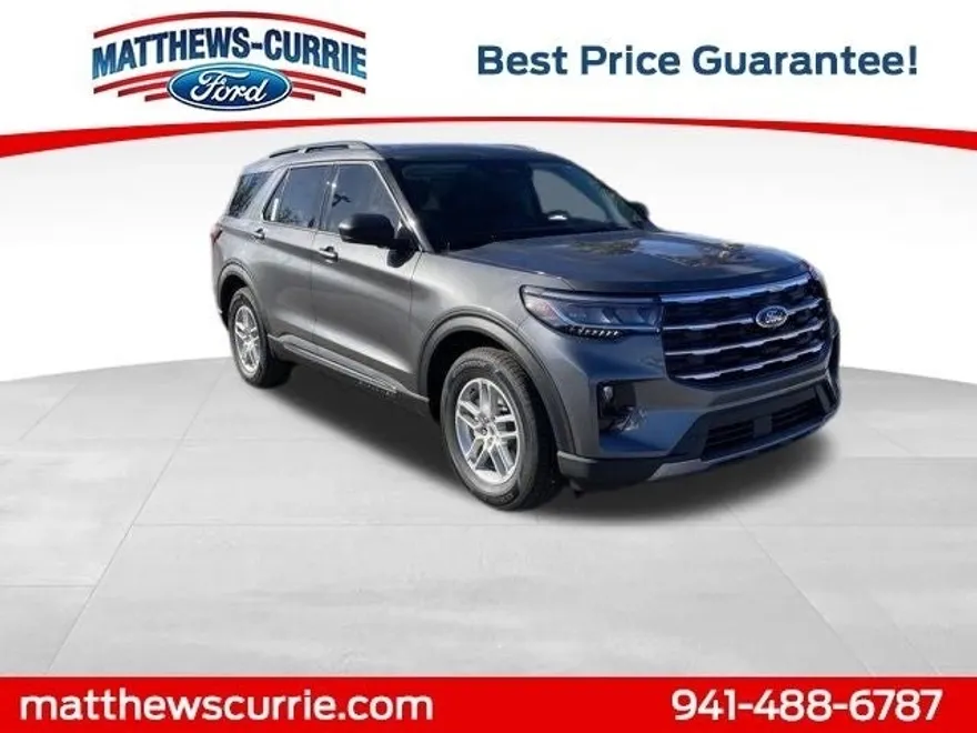 2025 Ford Explorer photo 1