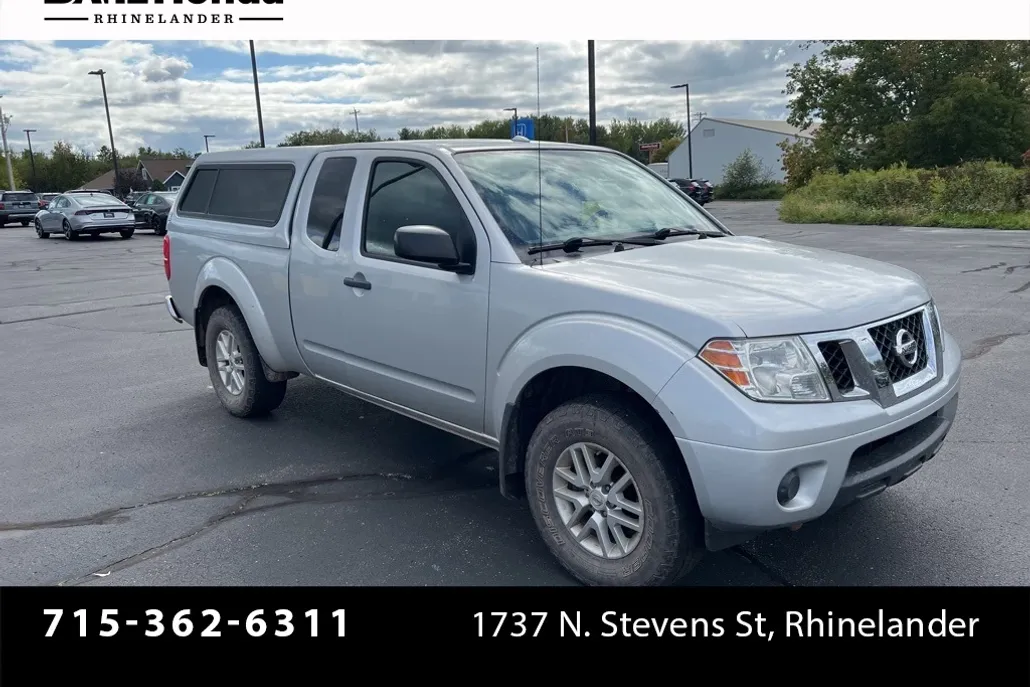 2015 Nissan Frontier SV photo 1