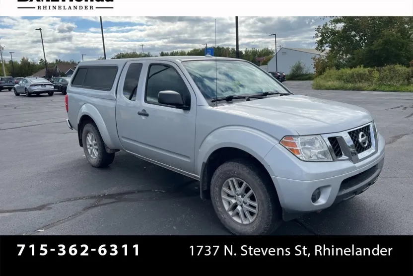 2015 Nissan Frontier SV photo 1