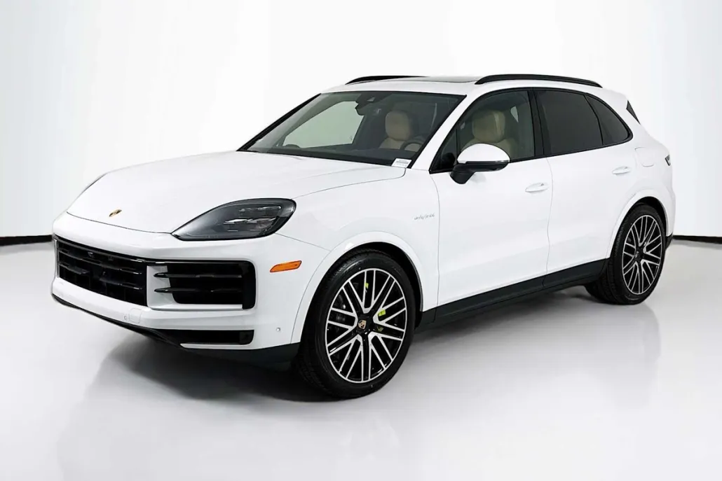 2026 Porsche Cayenne S E-Hybrid photo 1