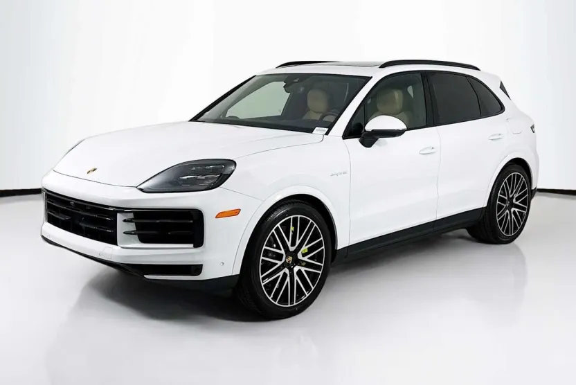 2026 Porsche Cayenne S E-Hybrid photo 1